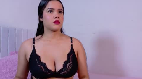 zoe ross online show from 11-11-25, 07:25