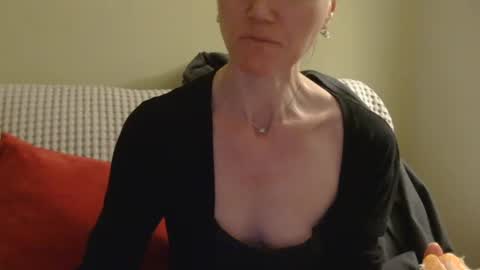 Snapshot of modesta1413 chatting on 05-02-26, 05:40 Aurora online show from 05-02-26, 05:40