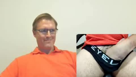 Snapshot of moe_001 chatting on 03-07-25, 06:22 Moe online show from 03-07-25, 06:22