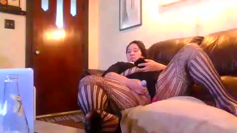 moeblick online show from 10-24-25, 07:43