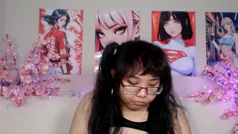 Snapshot of moertomlly chatting on 05-29-26, 05:16 Molly online show from 05-29-26, 05:16