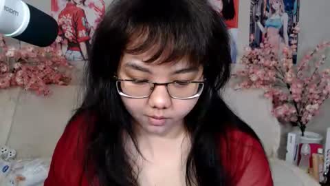 Snapshot of moertomlly chatting on 07-14-26, 04:28 Molly online show from 07-14-26, 04:28
