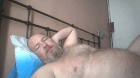 Snapshot of mofu781s chatting on 06-11-26, 11:52 mofu781s online show from 06-11-26, 11:52