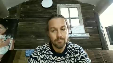 Snapshot of moi9876543210 chatting on 11-07-25, 09:09 Julien online show from 11-07-25, 09:09