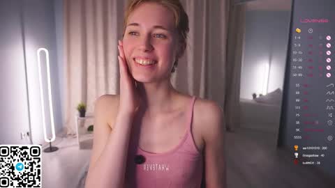 Snapshot of moiraalsbrook chatting on 02-10-25, 01:44 Diana online show from 02-10-25, 01:44