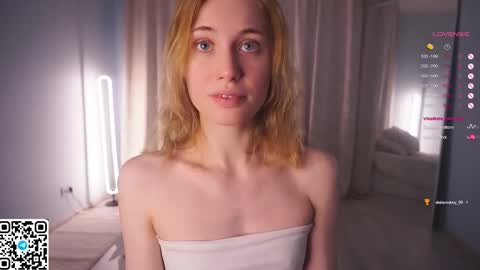 Snapshot of moiraalsbrook chatting on 02-16-25, 07:37 Diana online show from 02-16-25, 07:37