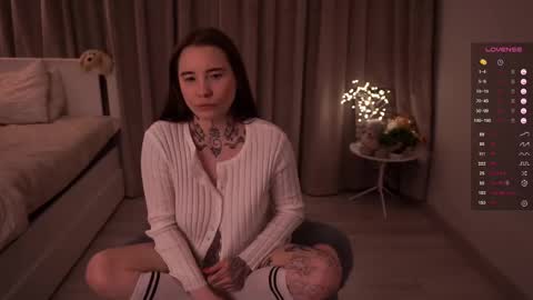 Snapshot of moiraalsbrook chatting on 02-24-25, 02:08 Diana online show from 02-24-25, 02:08