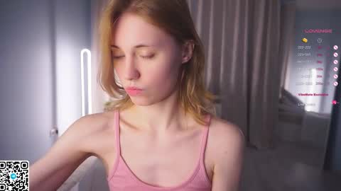 Snapshot of moiraalsbrook chatting on 03-03-25, 06:59 Diana online show from 03-03-25, 06:59