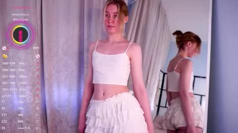 Snapshot of moiraalsbrook chatting on 09-11-25, 09:31 Diana online show from 09-11-25, 09:31