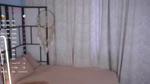 Snapshot of moiraalsbrook chatting on 10-17-25, 06:38 Diana online show from 10-17-25, 06:38