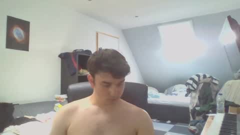 moistbreadstick online show from 06-21-26, 10:07