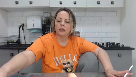 Snapshot of mojjo_erika chatting on 02-03-25, 12:57 erika online show from 02-03-25, 12:57