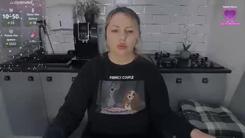 erika online show from 03-07-26, 10:01