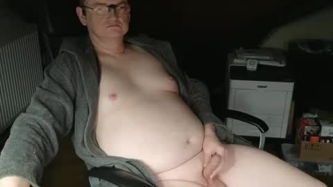 Snapshot of mojo705 chatting on 01-07-25, 02:10 mojo705 online show from 01-07-25, 02:10