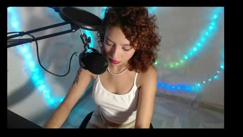 Snapshot of moka_soul chatting on 06-25-26, 11:04 moka_soul online show from 06-25-26, 11:04