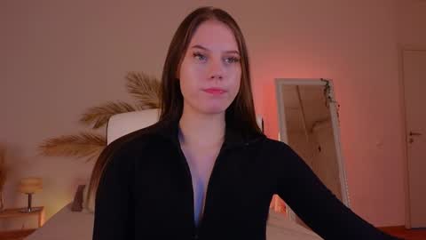 Snapshot of mol1y_kitten chatting on 12-16-24, 09:31 Molly online show from 12-16-24, 09:31