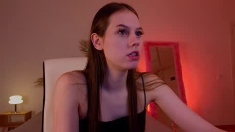 Snapshot of mol1y_kitten chatting on 02-10-25, 12:30 Molly online show from 02-10-25, 12:30