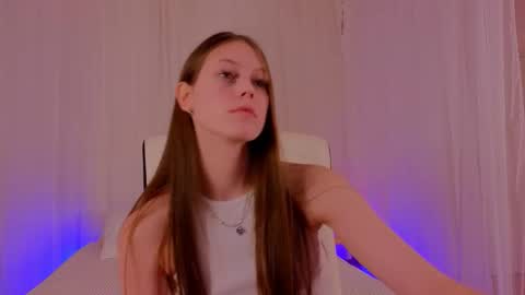 Snapshot of mol1y_kitten chatting on 10-02-25, 09:22 Molly online show from 10-02-25, 09:22