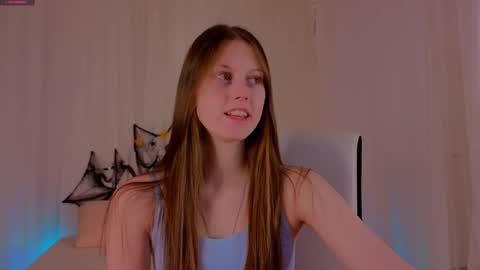 Snapshot of mol1y_kitten chatting on 10-26-25, 09:21 Molly online show from 10-26-25, 09:21