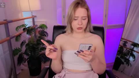 Molly online show from 02-24-26, 07:17