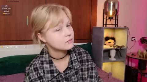 moliqin online show from 05-31-26, 07:26