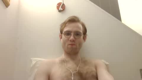 Snapshot of molliter chatting on 01-12-25, 12:18 molliter online show from 01-12-25, 12:18