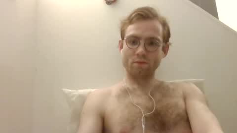 Snapshot of molliter chatting on 01-12-25, 10:22 molliter online show from 01-12-25, 10:22