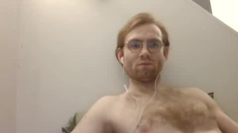 Snapshot of molliter chatting on 02-27-25, 12:10 molliter online show from 02-27-25, 12:10