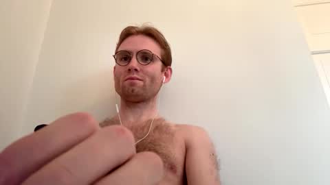 Snapshot of molliter chatting on 09-11-25, 12:05 molliter online show from 09-11-25, 12:05