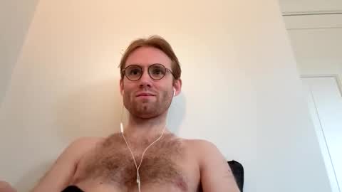 Snapshot of molliter chatting on 09-22-25, 01:46 molliter online show from 09-22-25, 01:46