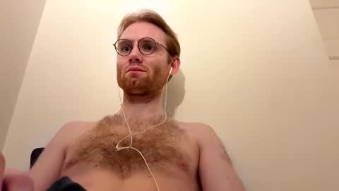 Snapshot of molliter chatting on 09-26-25, 11:09 molliter online show from 09-26-25, 11:09