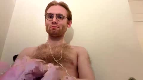 Snapshot of molliter chatting on 10-13-25, 07:36 molliter online show from 10-13-25, 07:36