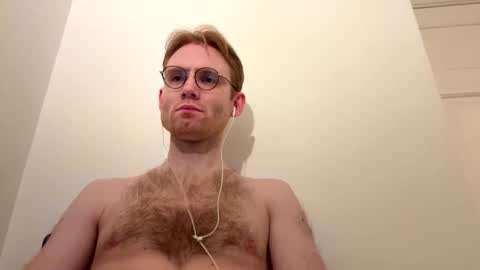 Snapshot of molliter chatting on 11-14-25, 12:09 molliter online show from 11-14-25, 12:09