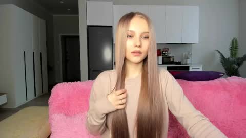 Snapshot of molly_555 chatting on 03-03-26, 09:59 Sima online show from 03-03-26, 09:59