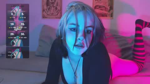 Molly Crow online show from 12-09-24, 09:16