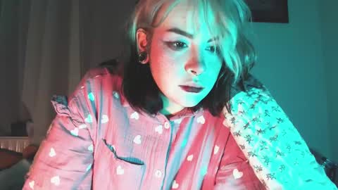 Molly Crow online show from 12-29-24, 10:47