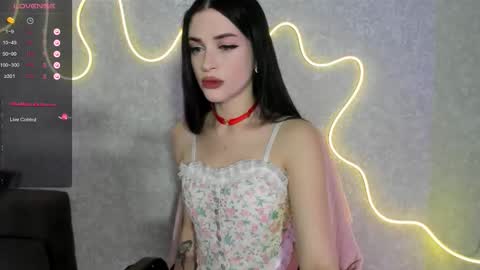 Molly - online show from 10-07-25, 04:53