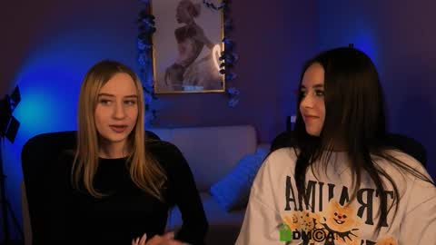 molly_lesser online show from 12-17-25, 03:51