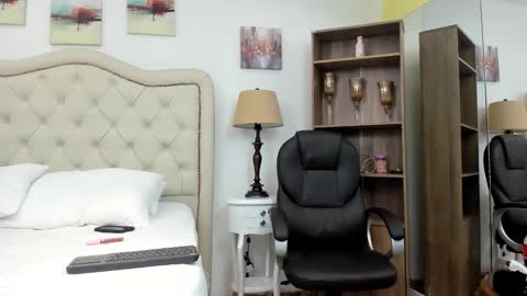 molly_madisson0 online show from 02-23-26, 12:13