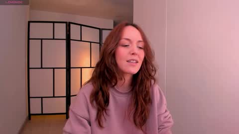   MOLLY   online show from 03-26-26, 05:40