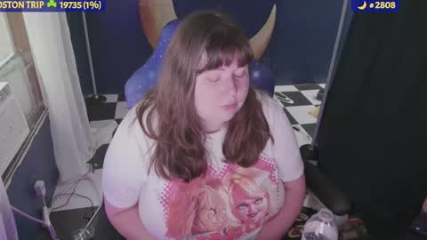 Snapshot of molly_moons chatting on 09-16-25, 08:10 molly_moons online show from 09-16-25, 08:10