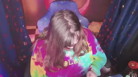 molly_moons online show from 10-21-25, 07:14