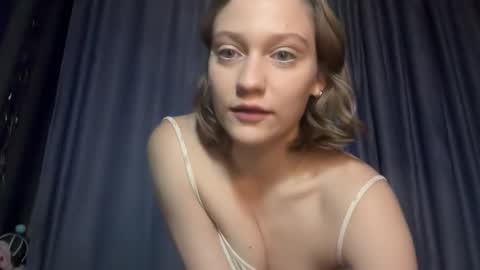 molly_poly online show from 11-04-25, 07:02