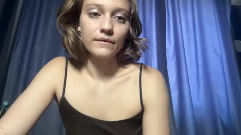 molly_poly online show from 11-22-25, 11:42