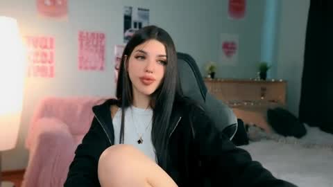 Molly online show from 05-31-26, 04:09