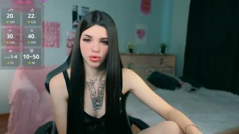 Molly online show from 07-14-26, 03:55