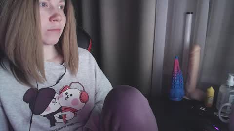 I have new photos come and see with love Molly online show from 02-26-25, 06:00