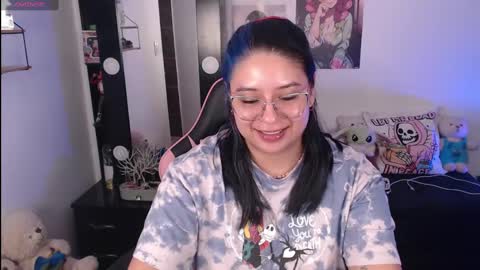 Snapshot of molly_shake chatting on 01-09-25, 05:13 Molly online show from 01-09-25, 05:13