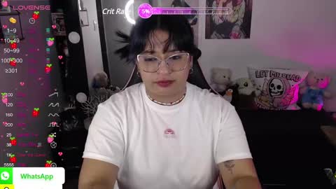 Snapshot of molly_shake chatting on 01-16-25, 05:11 Molly online show from 01-16-25, 05:11