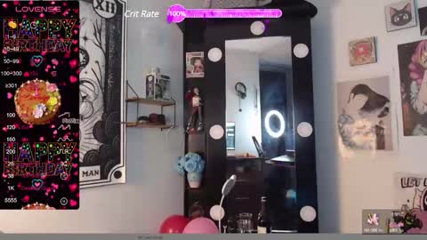 Snapshot of molly_shake chatting on 02-10-25, 07:15 Molly online show from 02-10-25, 07:15